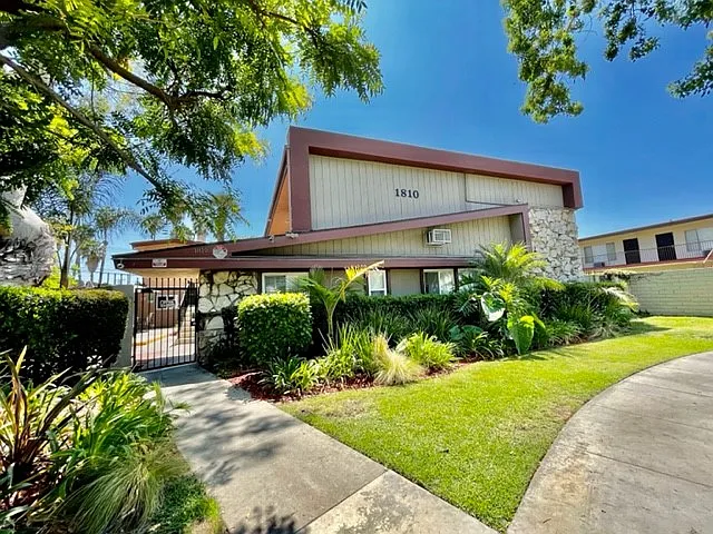 1810 W Sallie Ln #M10 — Photo 28