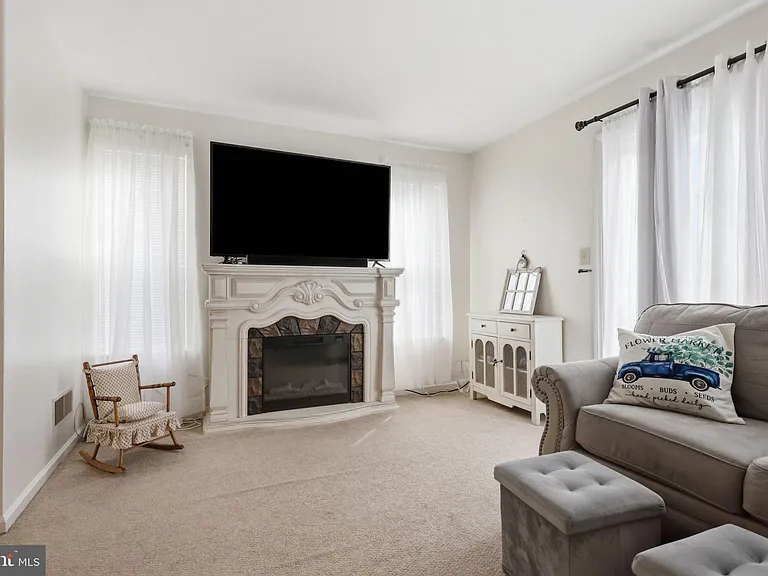 6405 Spruce Mill Dr — Photo 6