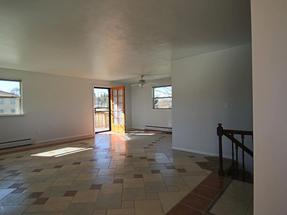 Living Room, Main Level, 20 x 14