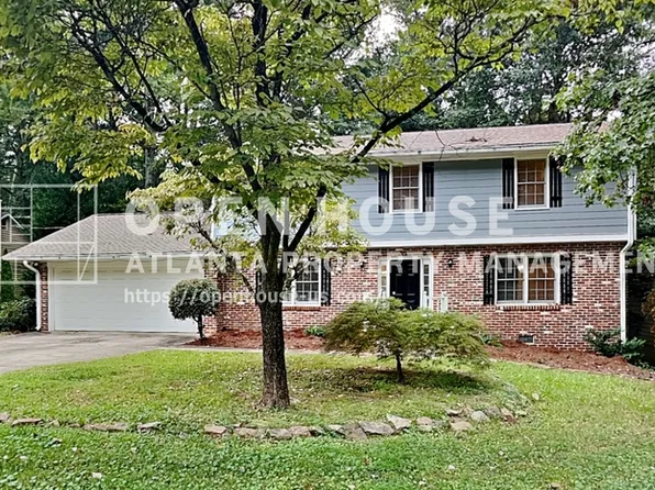 3643 S Marlborough Dr, Tucker, GA 30084