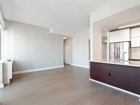 10 East 29th Street image 5 of 39