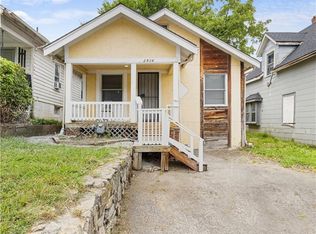 2936 Jackson Ave, Kansas City, MO 64128
