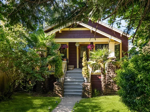 2497 Wall St, Vancouver, BC V5K 1A4