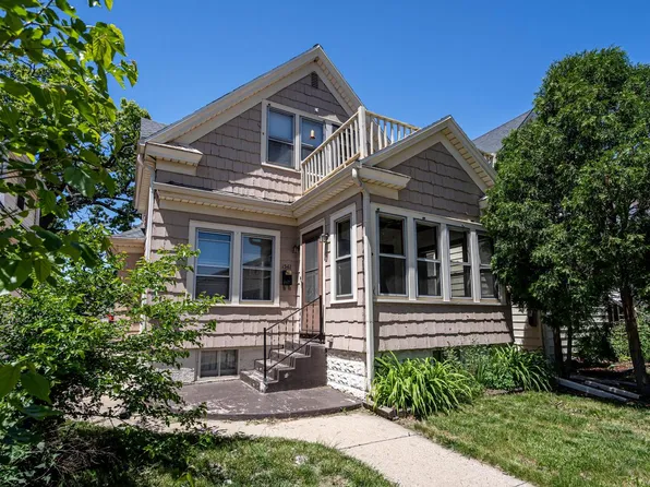 1541 South 72nd STREET, West Allis, WI 53214