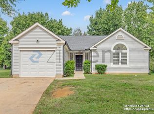 4711 Avalon Forest Ln, Charlotte, NC 28269