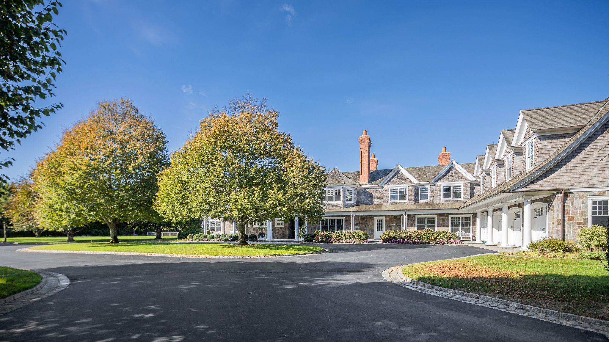 612 Halsey Ln, Bridgehampton, NY 11976 Out East