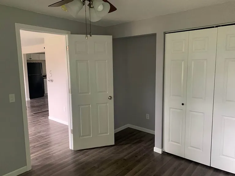 2109 Morse Ave — Photo 2
