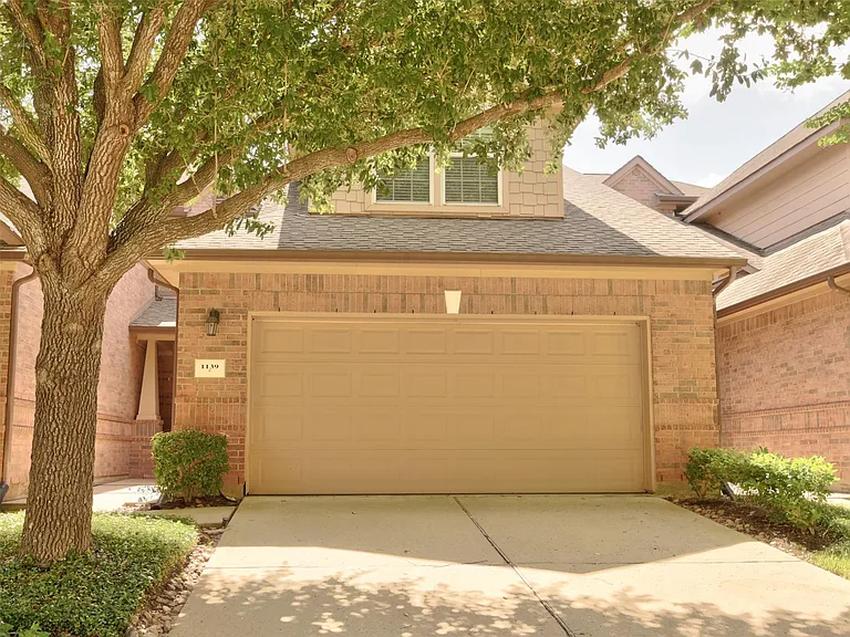1139 Glenwood Canyon Ln — Photo 26