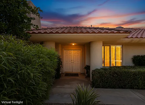 240 W Kavenish Dr Photo 1