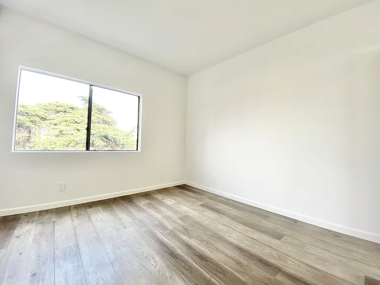 1240 S Bronson Ave #9 — Photo 9