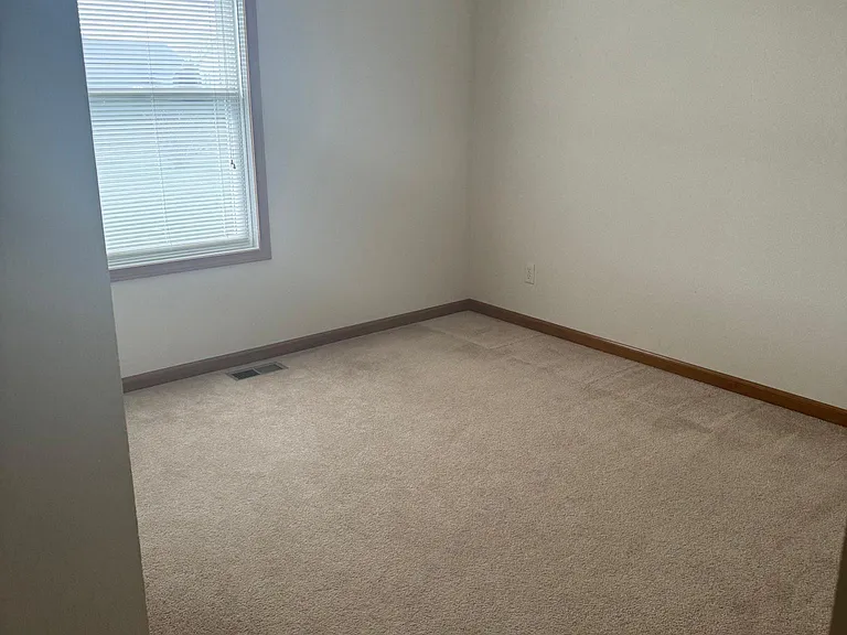 1309 Red Oak Dr — Photo 8