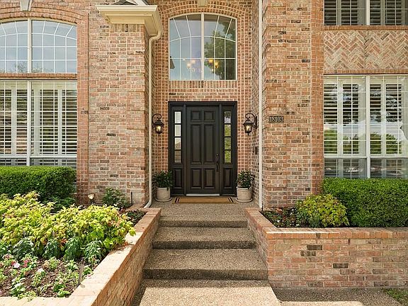 2nd image of 18103 Hollow Oak Ct
