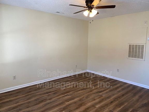 3rd image of 1120 Camden Ave APT 102
