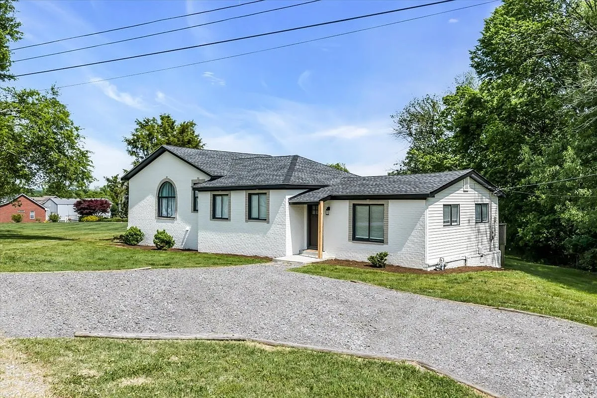 1000 Pruitt Lane - 1 — Photo 1