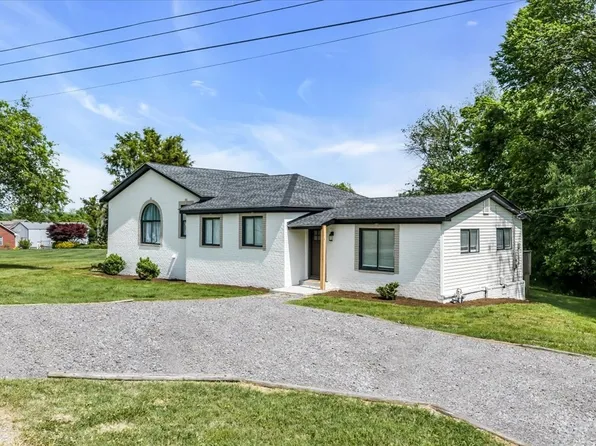 1000 Pruitt Ln, Gallatin, TN 37066