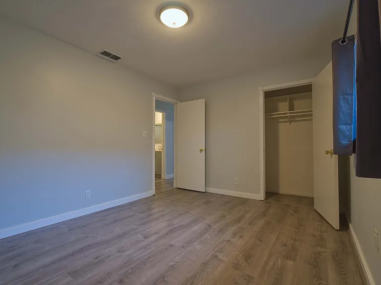 6008 2nd Ave — Photo 15