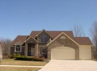 153 Summer Shade Dr, Howell, MI