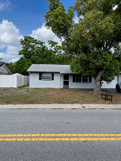 11905 Meadow Dr — Photo 4