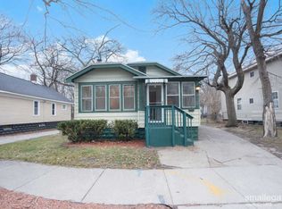 672 Jackson Ave, Muskegon, MI 49442