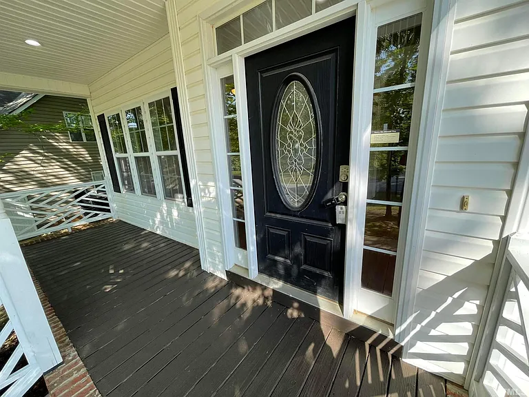 112 Worthington Ct — Photo 6