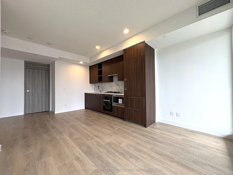 18 Esther Shiner Blvd #1816 — Photo 17