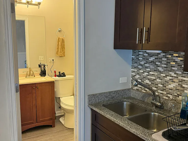 1528 N Ashland Ave #2 — Photo 10