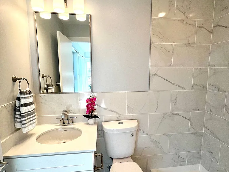 529 Mulberry St — Photo 13