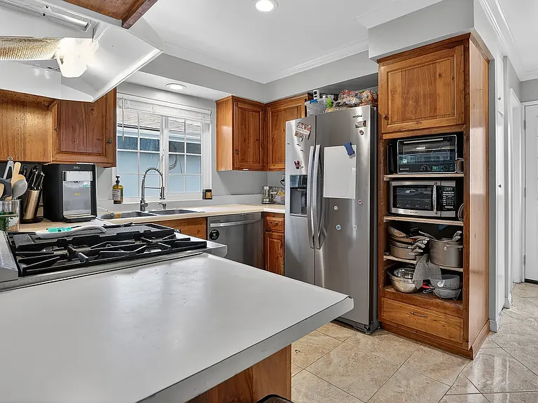 212 E Avenida De Los Arboles — Photo 8