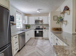 660 Sunflower Trl, Ellijay, GA 30536