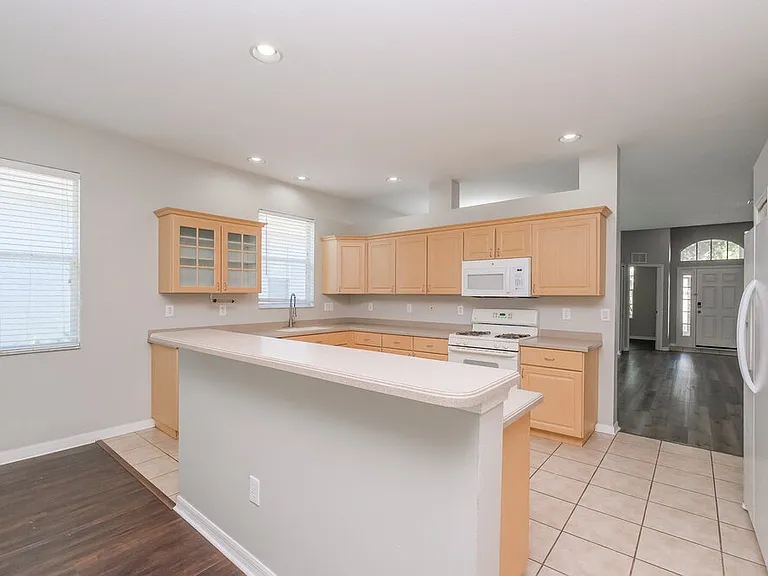 6717 Cambridge Park Dr — Photo 6