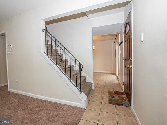 3rd image of 3 Park Vallei Ln