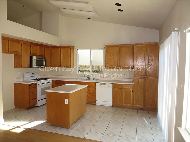 1720 Alcira Nunez St — Photo 5