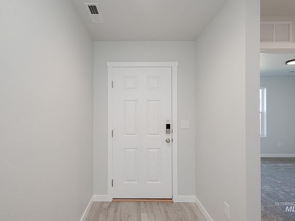 2nd image of 298 N Meadowsweet Ave