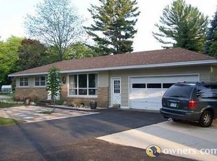 1193 W Norton Ave, Norton Shores, MI