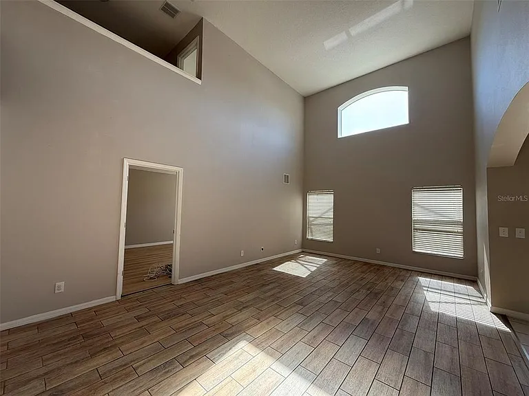 1153 Solana Cir — Photo 8
