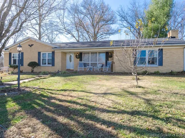 8919 Windsor Drive, Sellersburg, IN 47172
