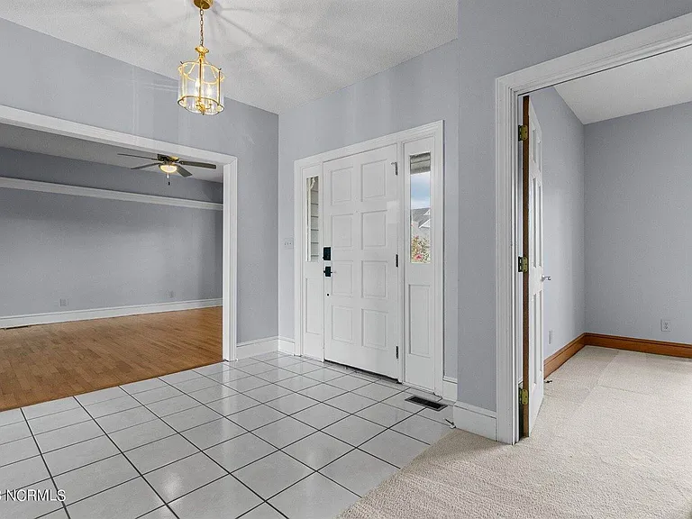867 Castleberry Ct — Photo 21