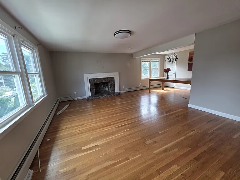 28 Maplewood St #2 — Photo 3