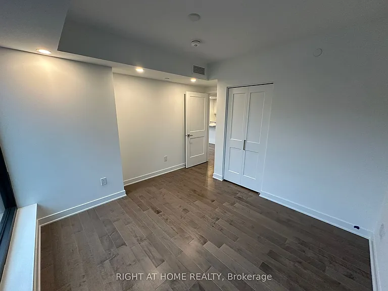 340 Queen St #2307 — Photo 12
