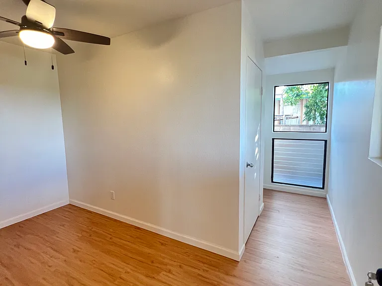 1418 Haloa Dr #2 — Photo 2