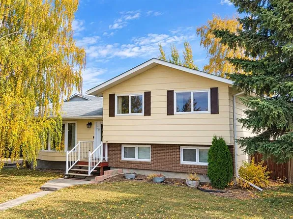 101 W Shacker Cres, Hanna, AB T0J 1P0