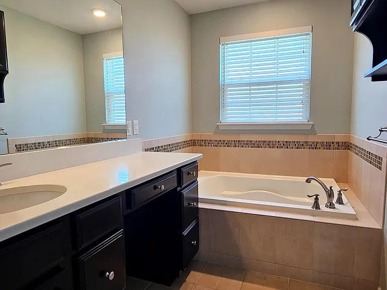 423 Arbor Blvd — Photo 10