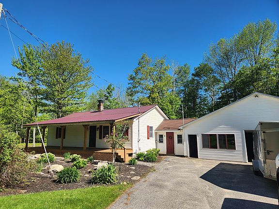 3rd image of 280 Hebron Center Road