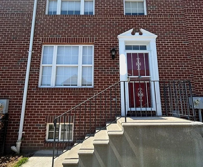 1199 Whatcoat St — Photo 1