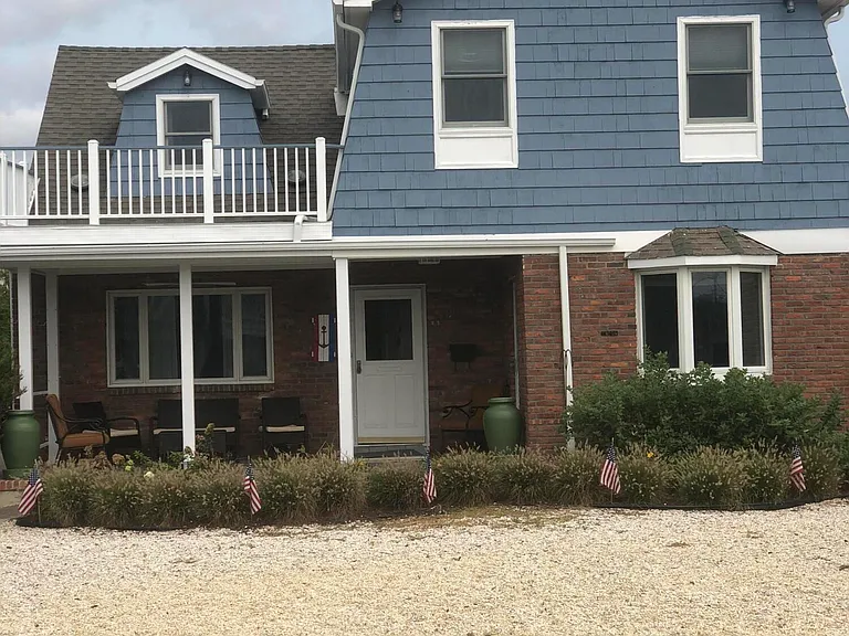 12 York Ave — Photo 13