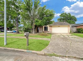 10527 Quail Ridge Ln, Sugar Land, TX 77498