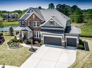 300 Spotted Ridge Cir, Woodstock, GA 30188
