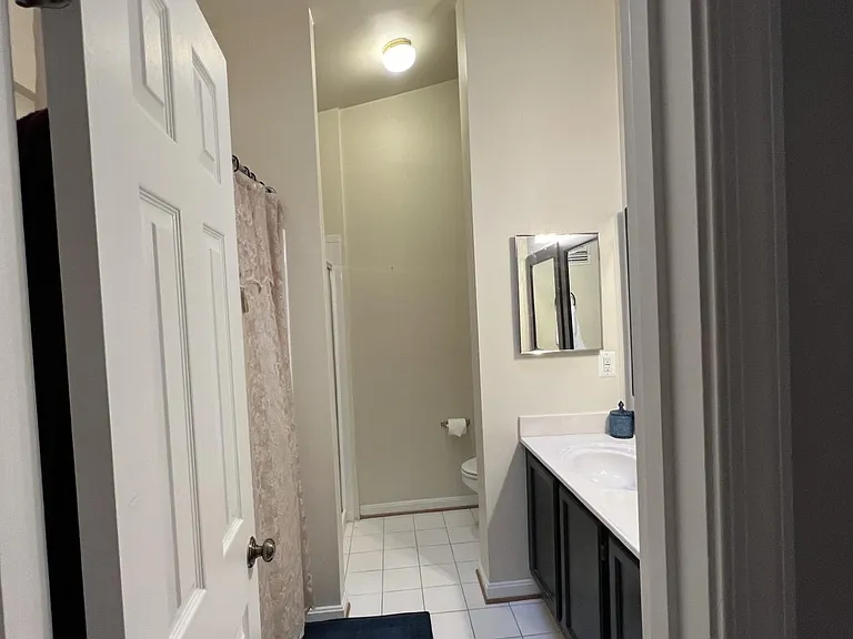 633 N Tazewell St #633 — Photo 6
