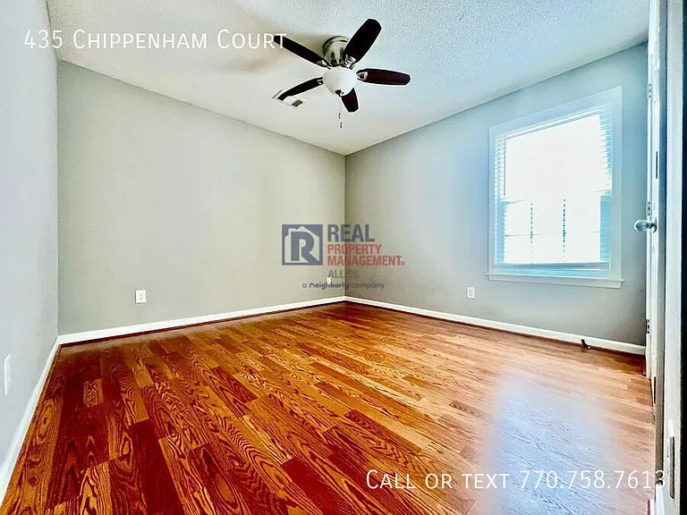 435 Chippenham Ct — Photo 13