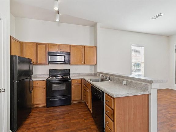 4th image of 2435 Gov Nicholls St